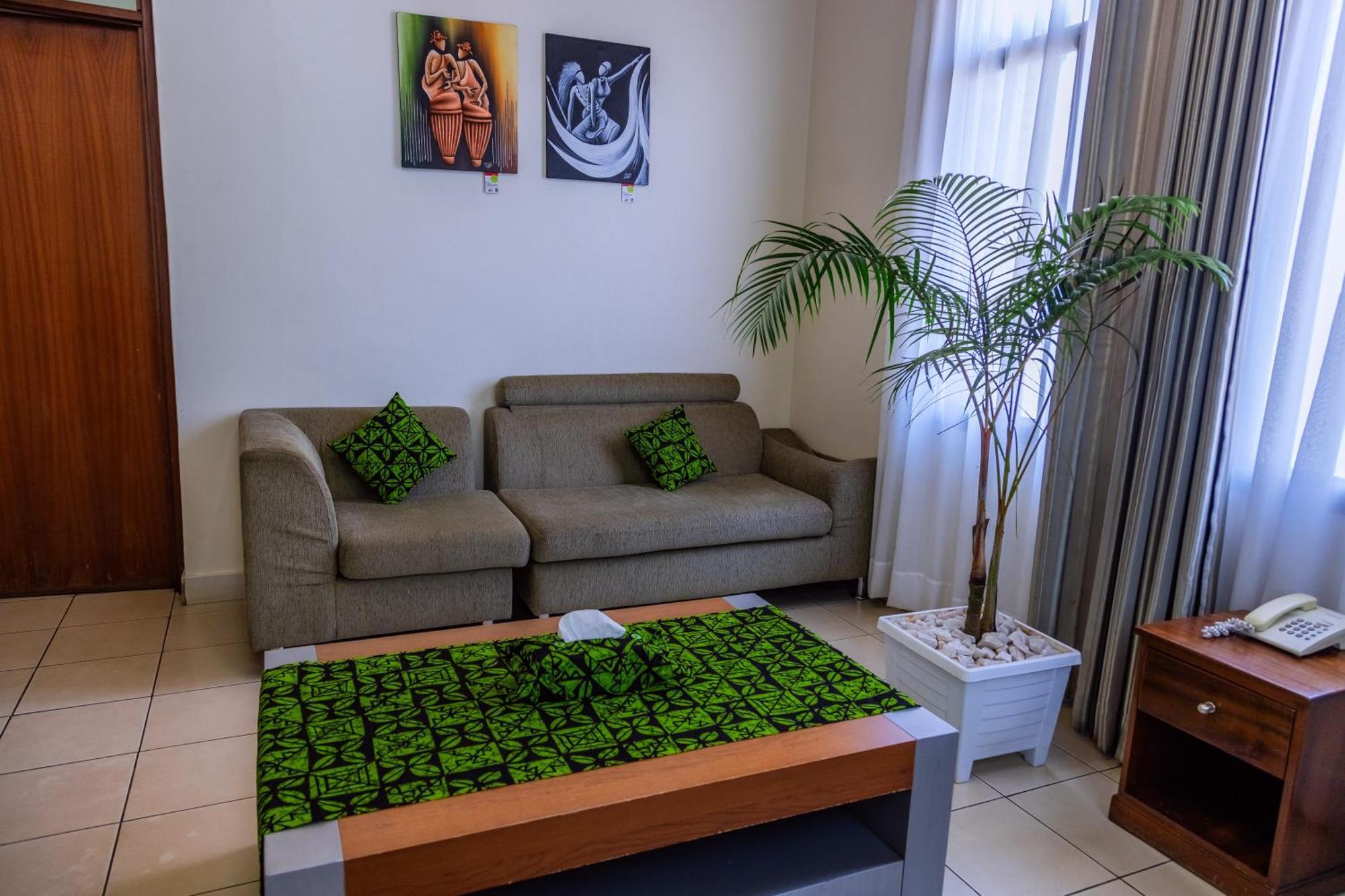 One Click Hotel Kigali Bagian luar foto