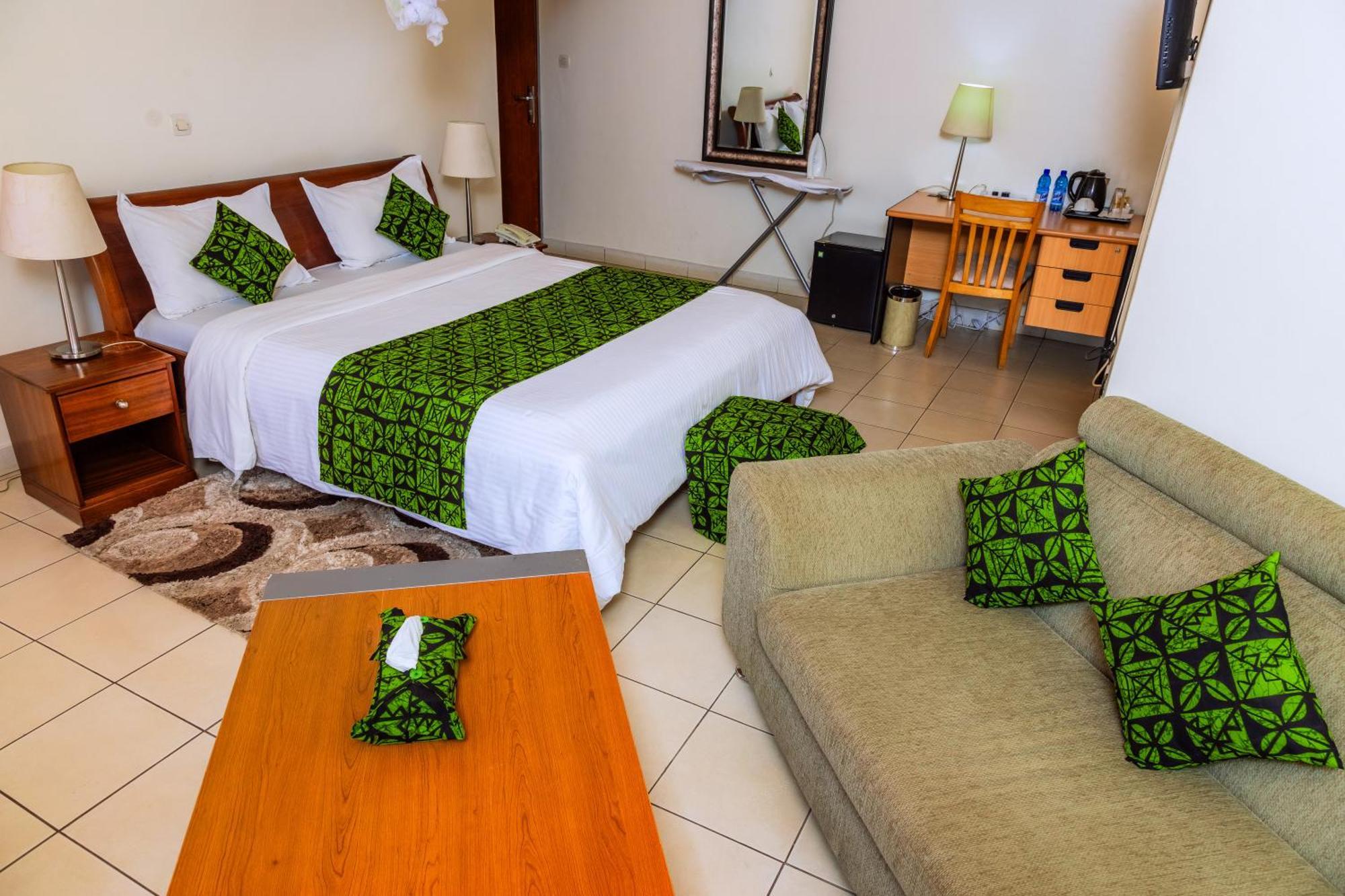 One Click Hotel Kigali Bagian luar foto